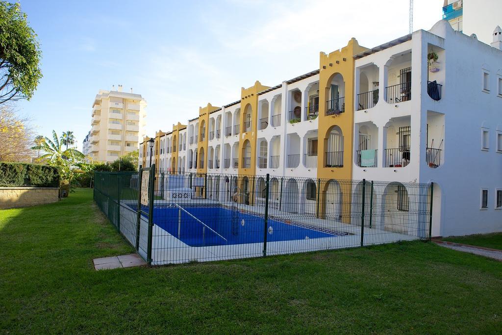 Apartamento Andalucia Беналмадена Екстериор снимка