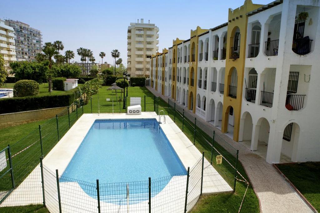 Apartamento Andalucia Беналмадена Екстериор снимка